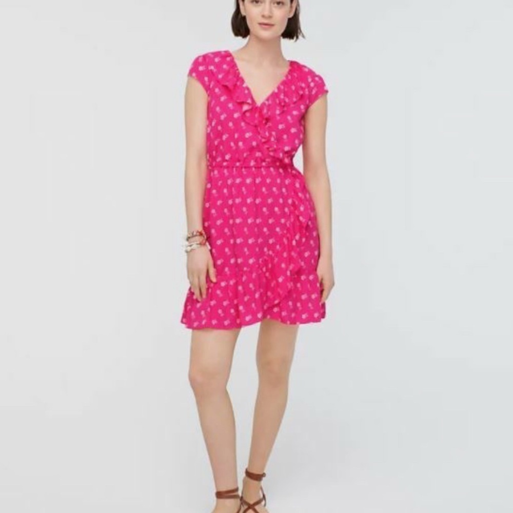 - J.CREW Pink Floral V-neck Ruffle Dress, Size 6